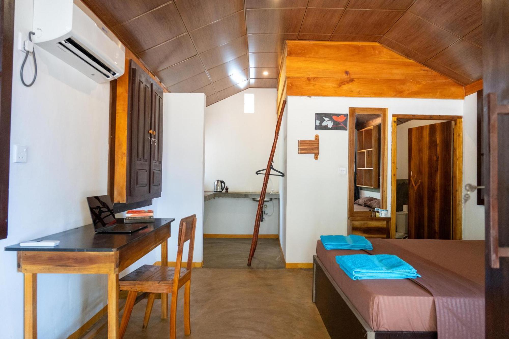 Sand Dune Beach Resort & Surf Camp Arugam Bay Eksteriør billede